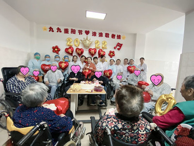 多样敬老爱老活动形式：温情陪伴、知识讲座传递关爱